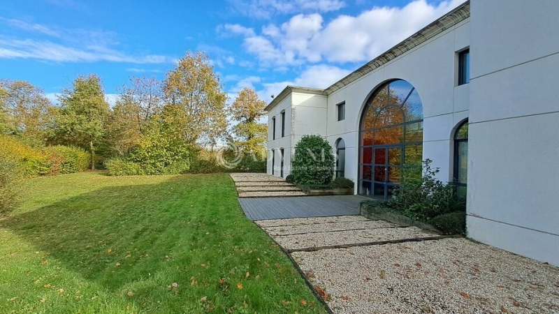 Location Bureaux CARQUEFOU (44470) - Photo 2