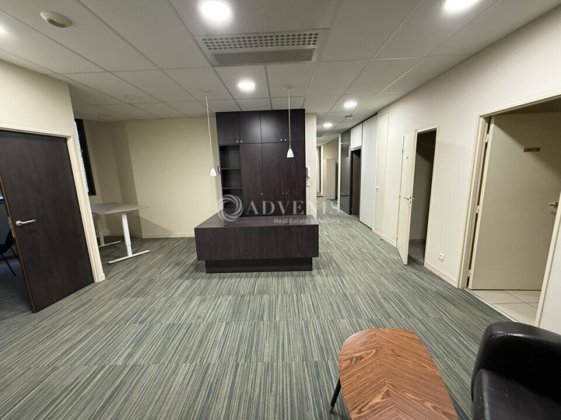 Location Bureaux ORLEANS (45100) - Photo 2