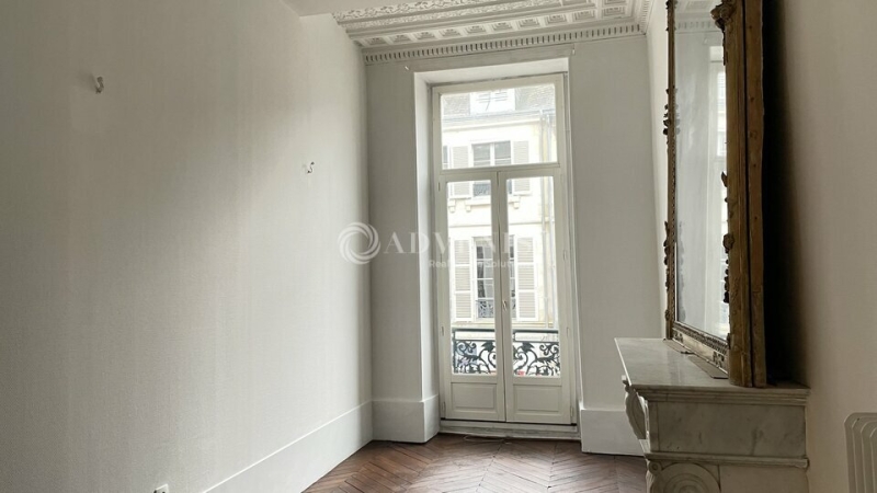 Vente Investisseur Bureaux ORLEANS (45000) - Photo 4