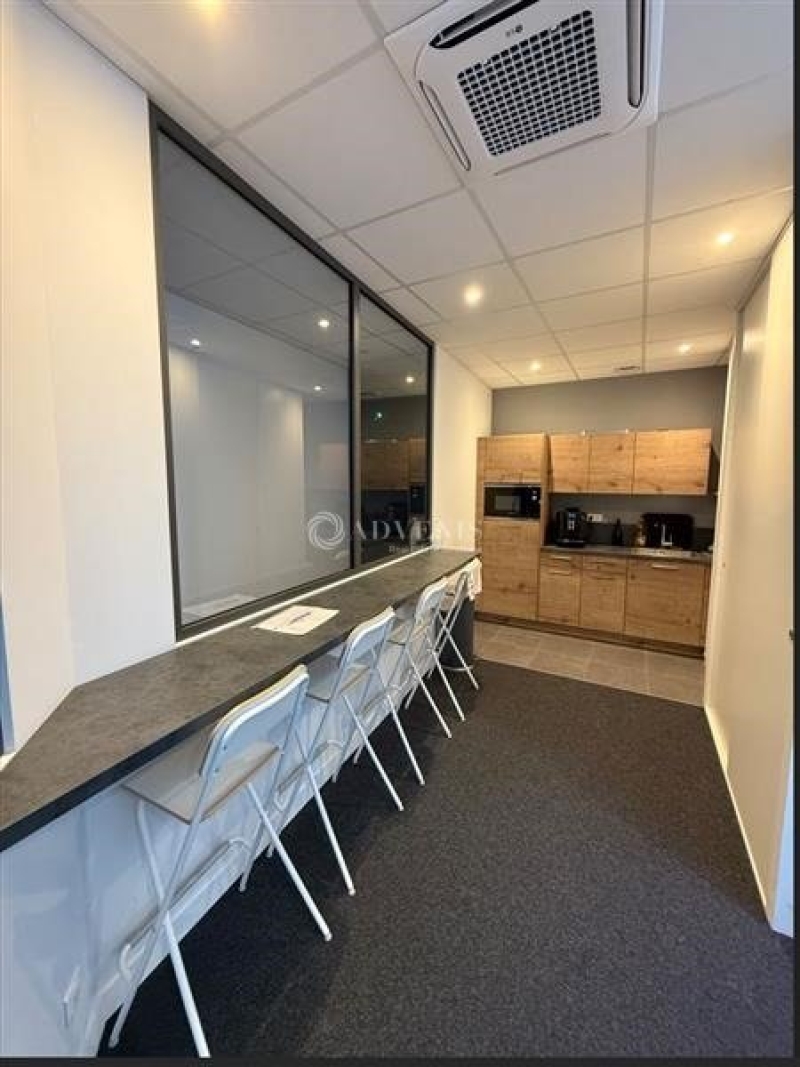 Location Bureaux ORLEANS (45000) - Photo 2