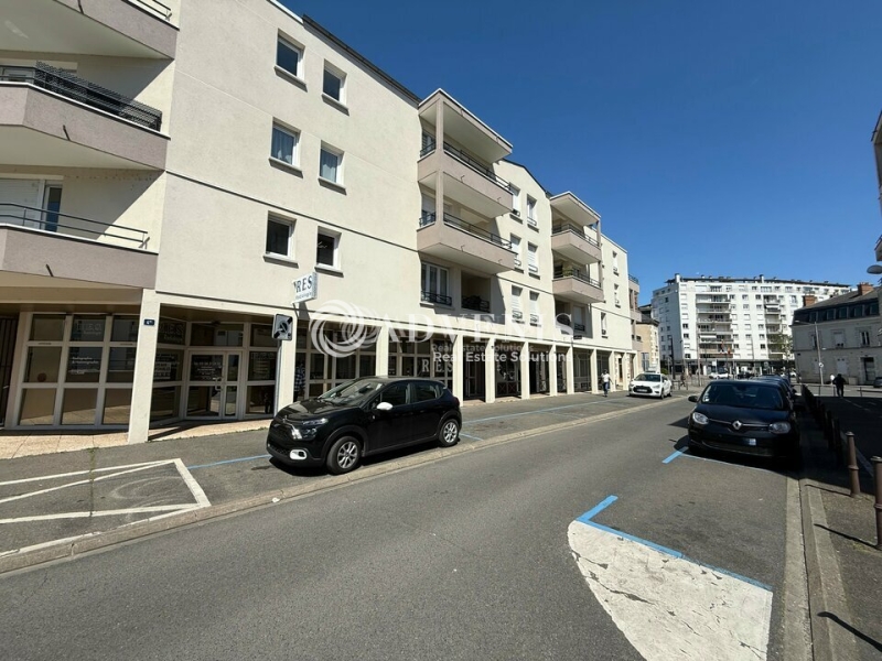 Vente Investisseur Commerces ORLÉANS (45100) - Photo 1