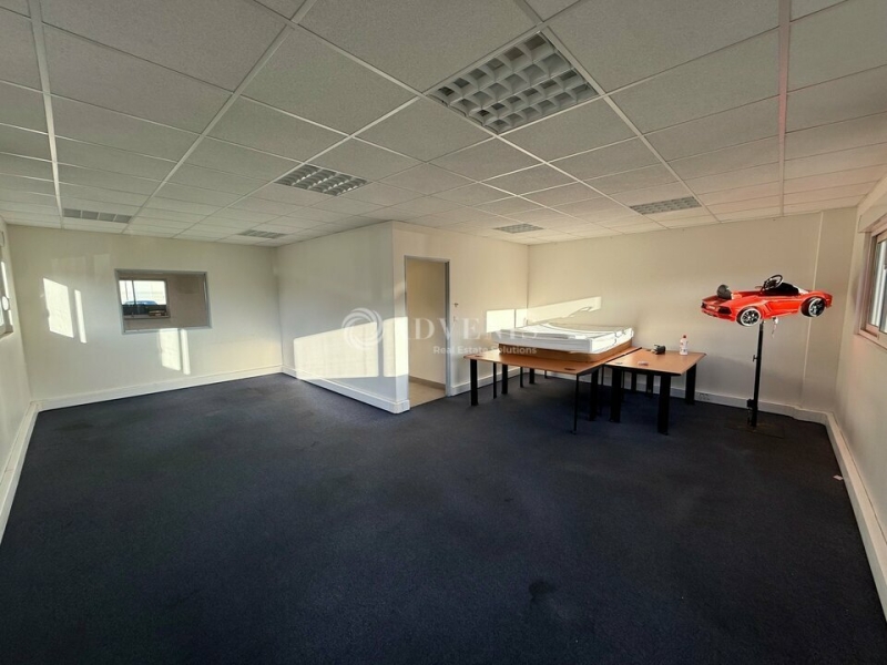 Location Activités Entrepôts SARAN (45770) - Photo 13