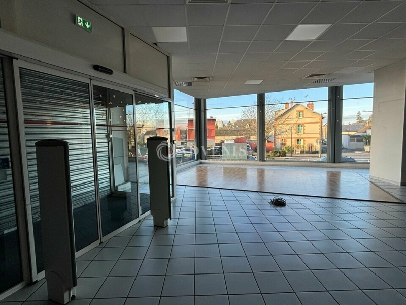 Location Commerces FLEURY LES AUBRAIS (45400) - Photo 7