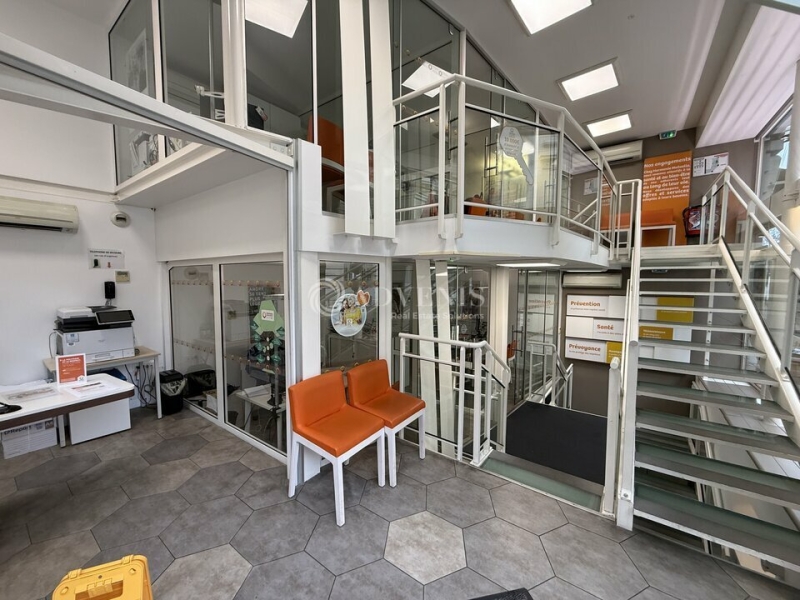 Vente Investisseur Commerces ORLEANS (45000) - Photo 2