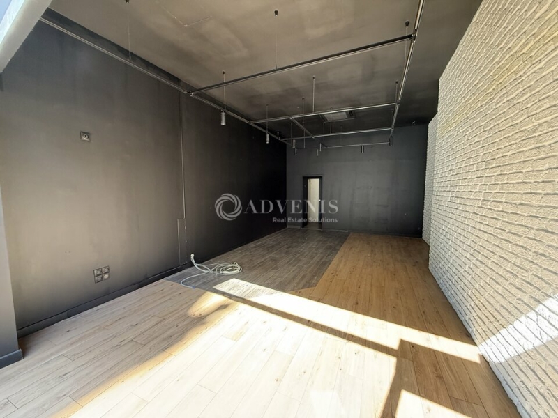 Location Commerces ORLEANS (45000) - Photo 2