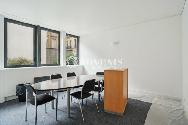 Location Bureaux PARIS (75008) - Photo 10
