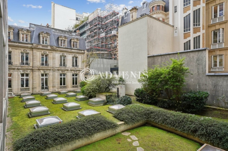Location Bureaux PARIS (75008) - Photo 13