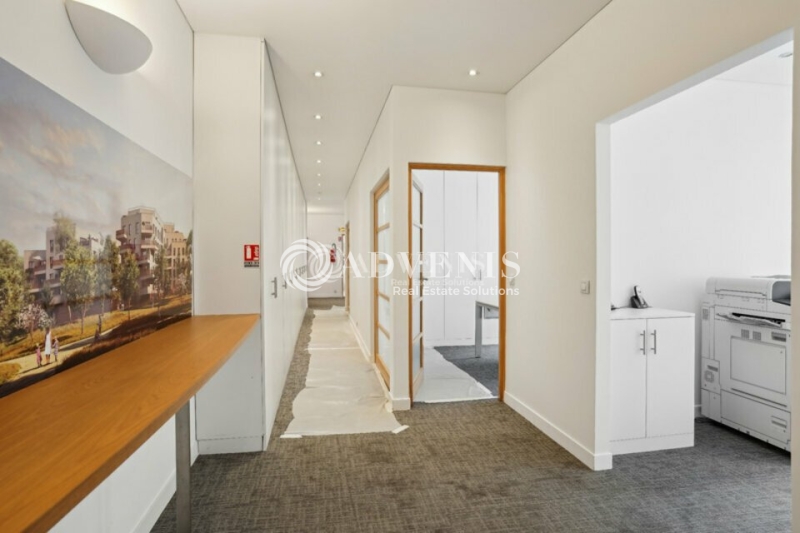 Location Bureaux PARIS (75008) - Photo 8