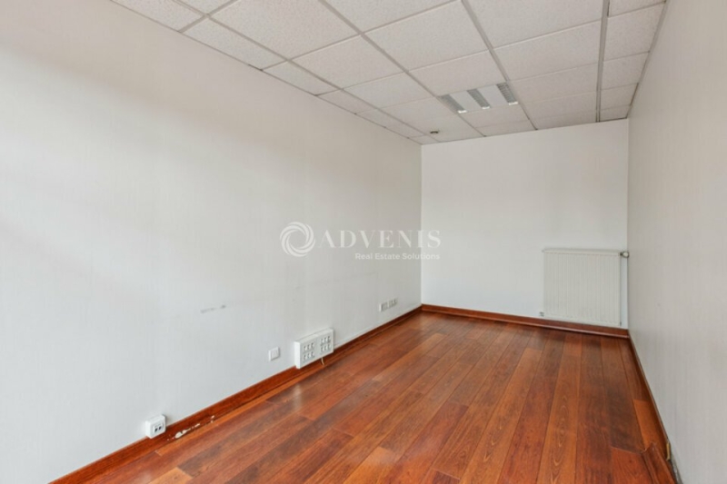 Location Bureaux PARIS (75017) - Photo 10