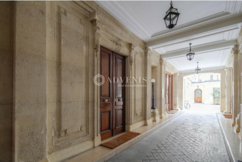 Location Bureaux PARIS (75008) - Photo 2