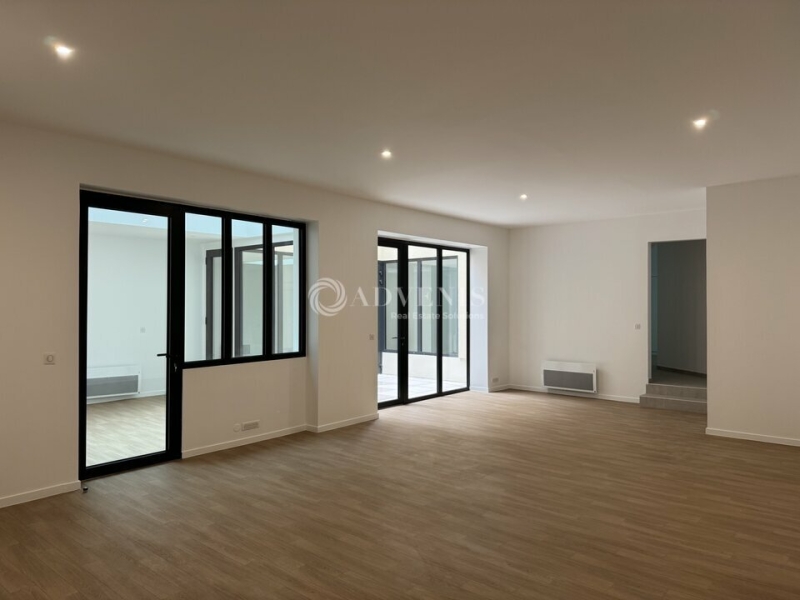 Location Bureaux PARIS (75008) - Photo 7