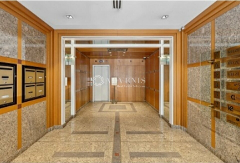 Location Bureaux PARIS (75008) - Photo 8