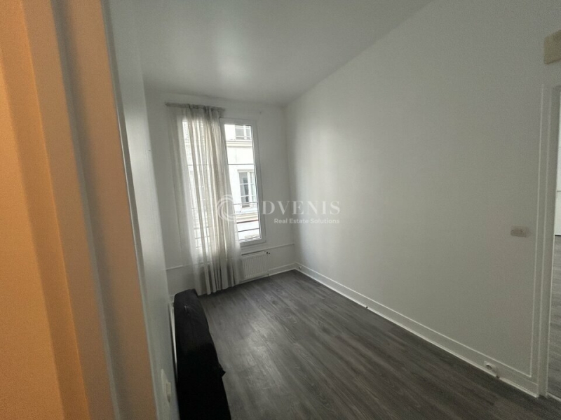 Location Bureaux PARIS (75011) - Photo 2