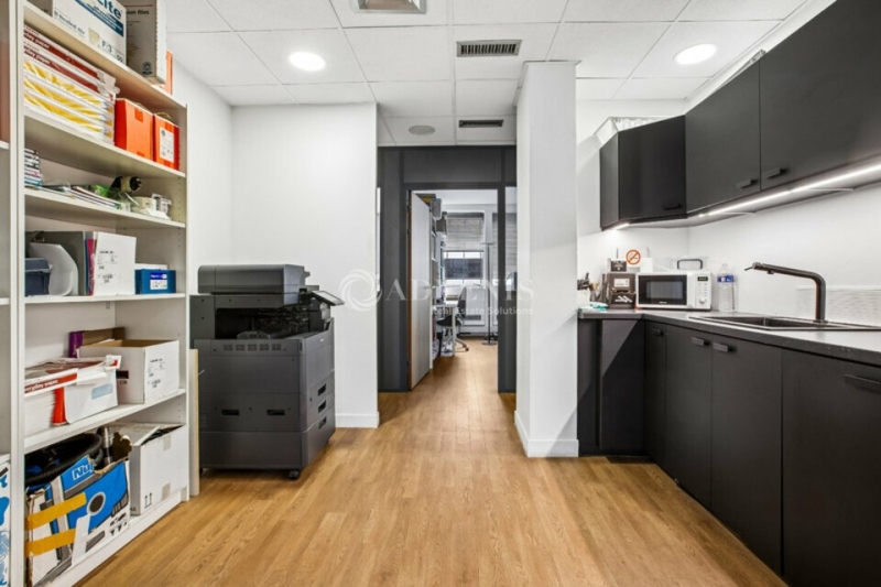 Location Bureaux PARIS (75008) - Photo 8