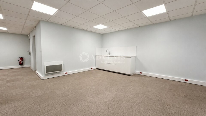 Location Bureaux PARIS (75017) - Photo 8