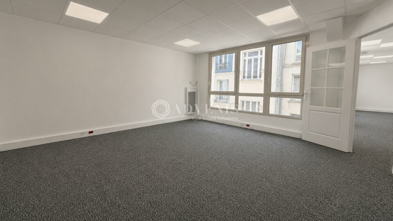 Location Bureaux PARIS (75017) - Photo 4