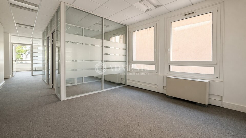 Location Bureaux PARIS (75008) - Photo 5