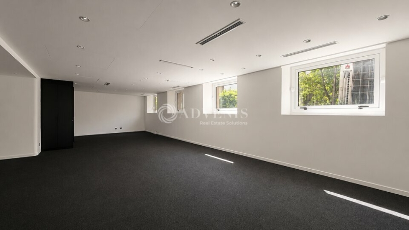 Location Bureaux PARIS (75008) - Photo 7