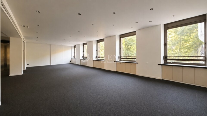 Location Bureaux PARIS (75008) - Photo 9