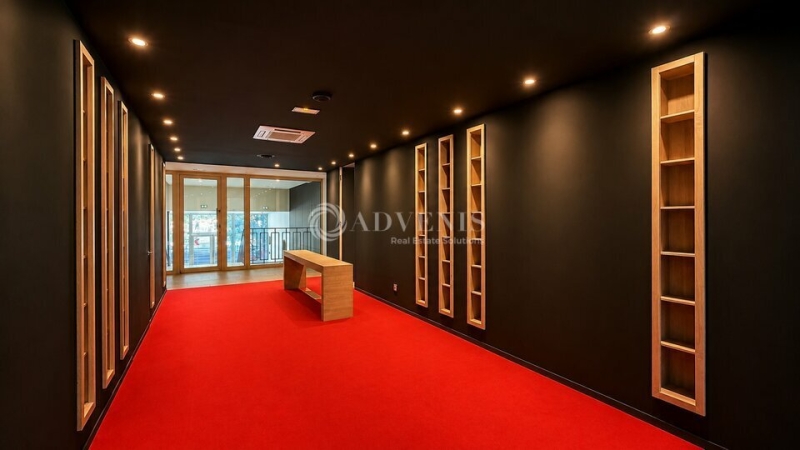 Location Commerces PARIS (75008) - Photo 2