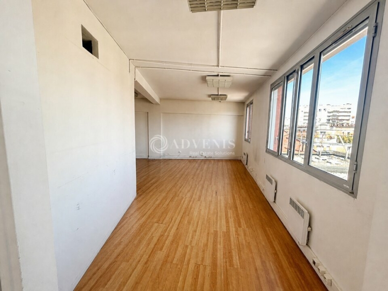 Location Bureaux et activités légères PARIS (75012) - Photo 8