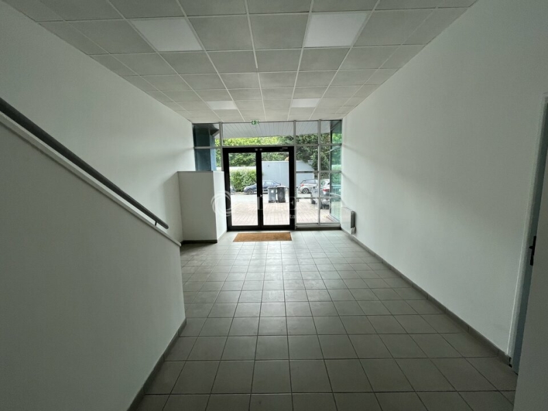 Location Activités Entrepôts VALENTON (94460) - Photo 6