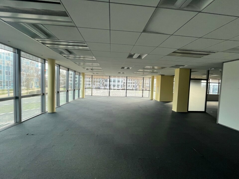 Location Bureaux RUNGIS (94150) - Photo 3