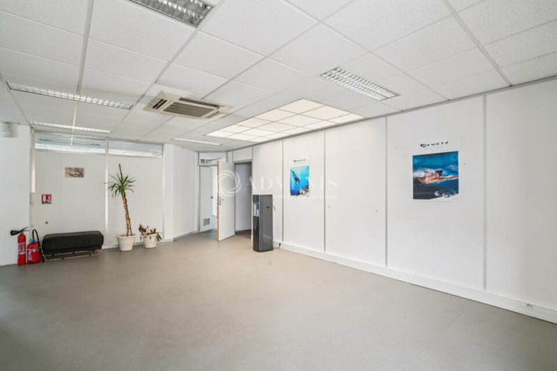 Location Activités Entrepôts VILLIERS-SUR-MARNE (94350) - Photo 3