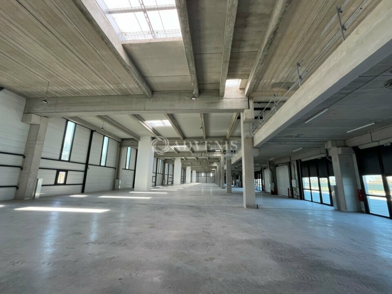 Location Activités Entrepôts BOBIGNY (93000) - Photo 3