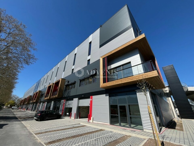 Location Activités Entrepôts BOBIGNY (93000) - Photo 4