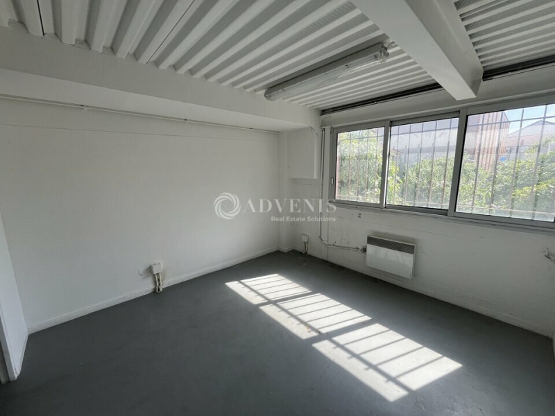 Location Activités Entrepôts MONTREUIL (93100) - Photo 11