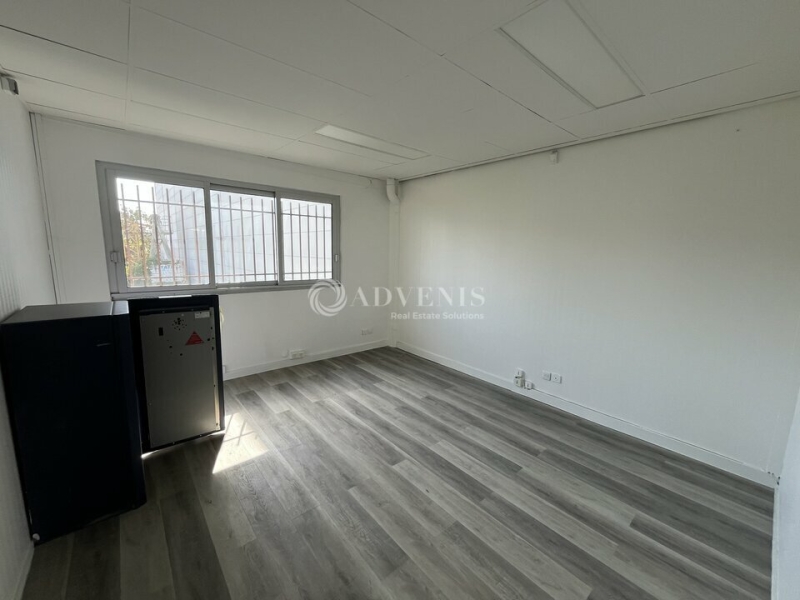 Location Activités Entrepôts MONTREUIL (93100) - Photo 6