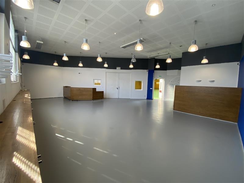 Location Activités Entrepôts MONTREUIL (93100) - Photo 9