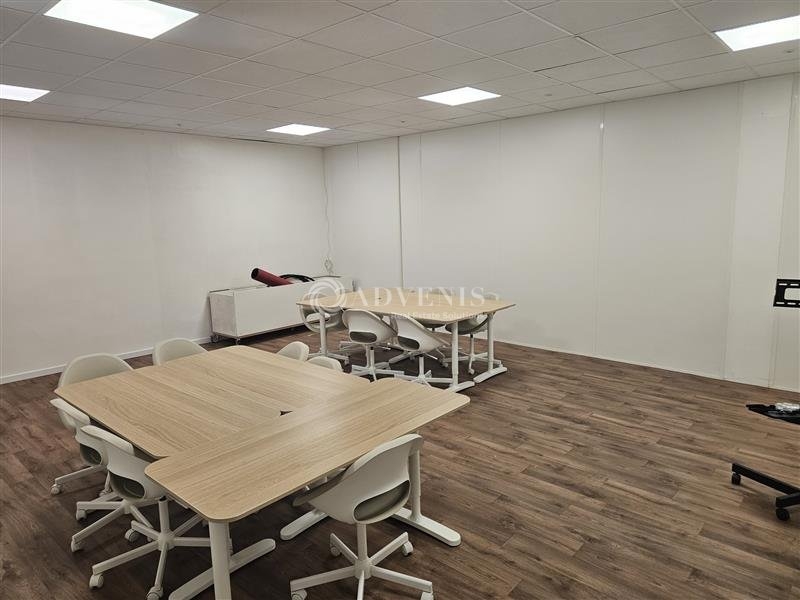 Location Activités Entrepôts NEUILLY SUR MARNE (93330) - Photo 4