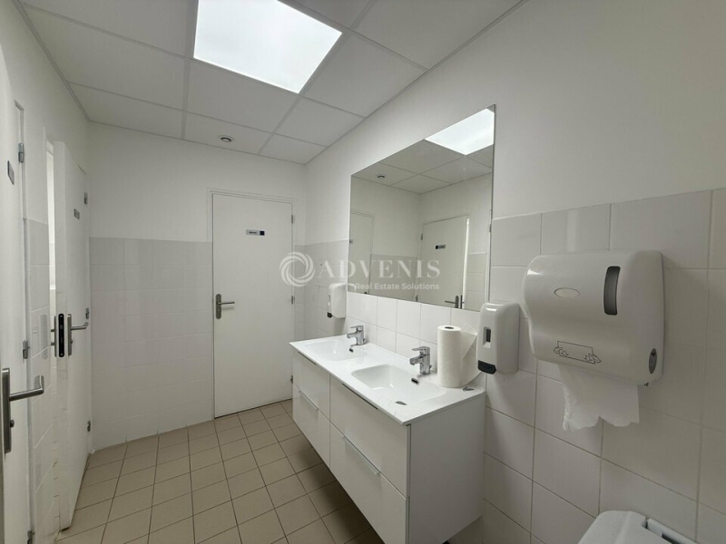 Location Bureaux et activités légères VANVES (92170) - Photo 10