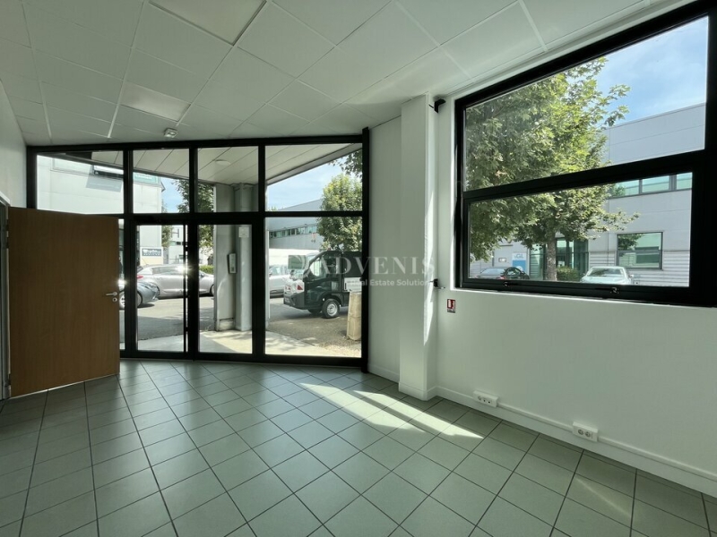 Location Activités Entrepôts IVRY SUR SEINE (94200) - Photo 8