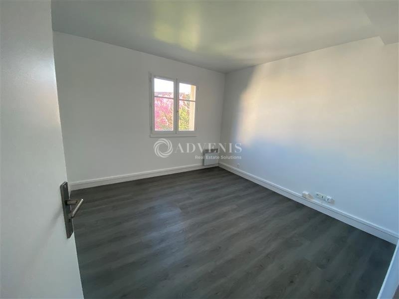 Vente Utilisateur Bureaux POISSY (78300) - Photo 5