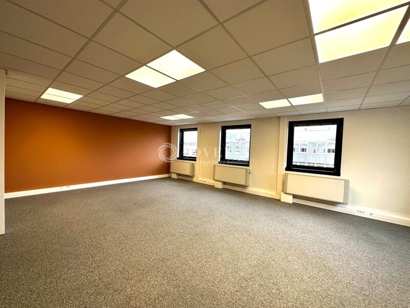 Location Bureaux LE PECQ (78230) - Photo 4