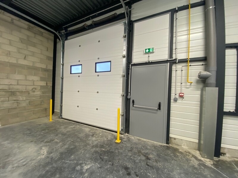 Location Activités Entrepôts AUBERGENVILLE (78410) - Photo 4