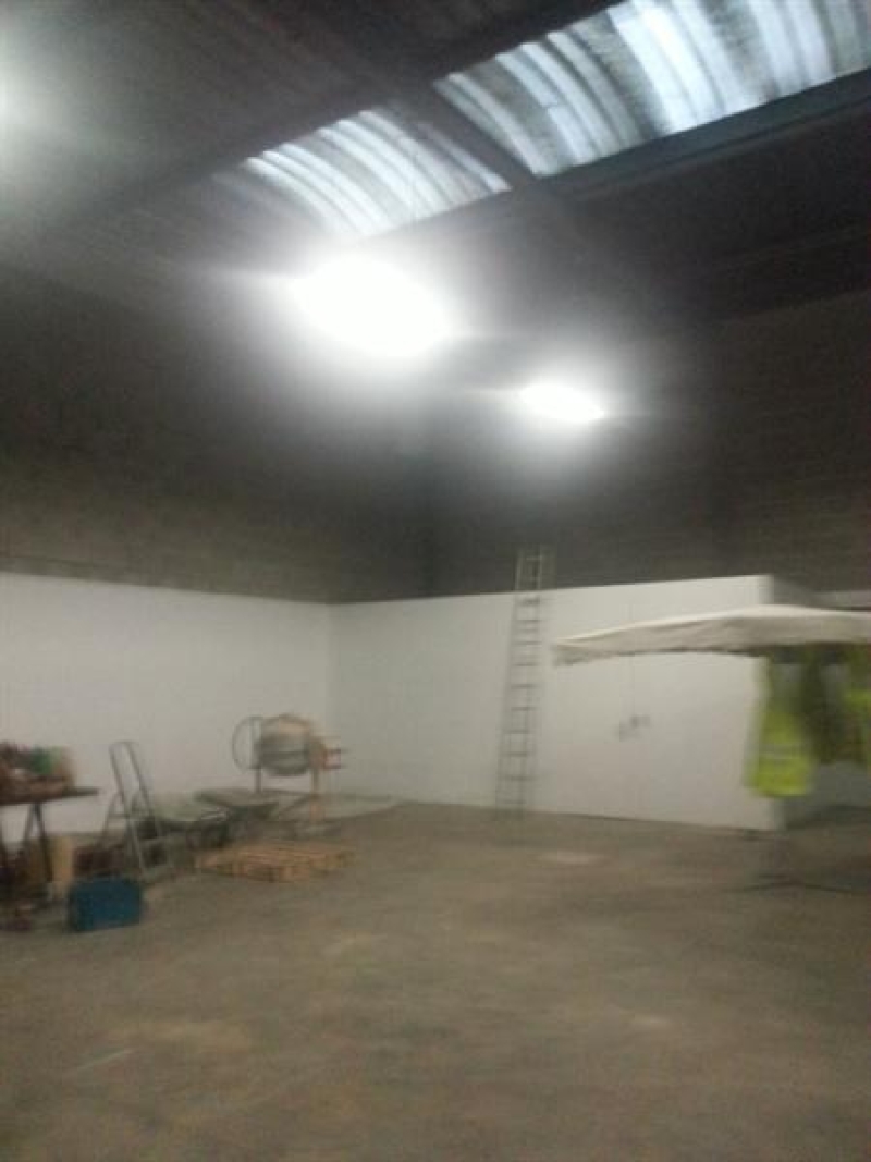 Vente Investisseur Activités Entrepôts LES MUREAUX (78130) - Photo 2