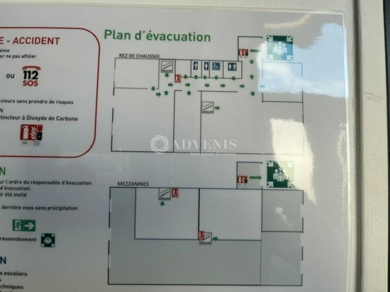 Location Bureaux FOURQUEUX (78112) - Photo 12