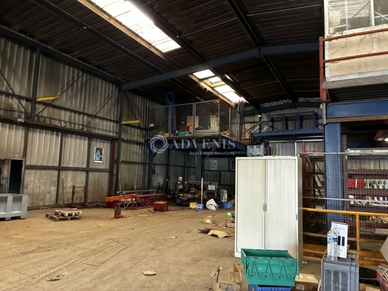 Vente Investisseur Activités Entrepôts MONTLOUIS SUR LOIRE (37270) - Photo 2