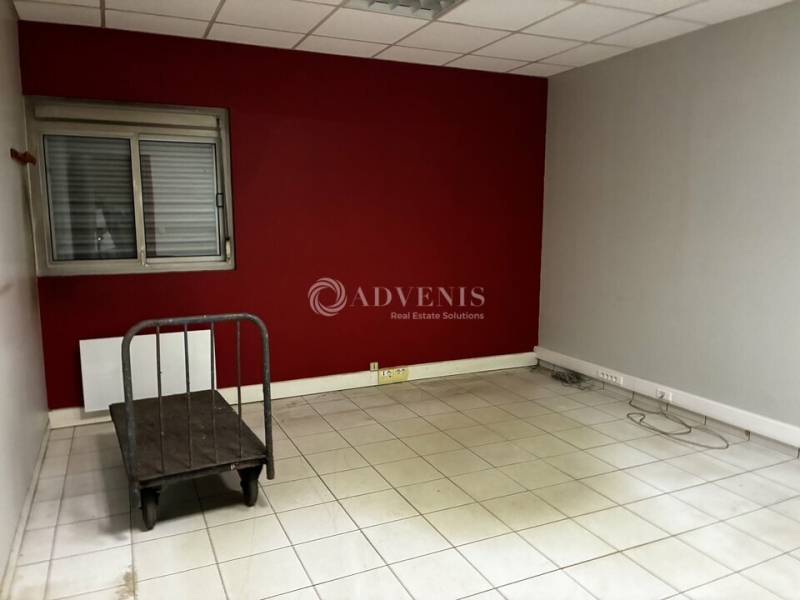 Vente Investisseur Activités Entrepôts MONTLOUIS SUR LOIRE (37270) - Photo 4