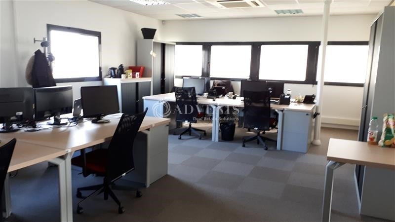 Location Bureaux SAINT CYR SUR LOIRE (37540) - Photo 2