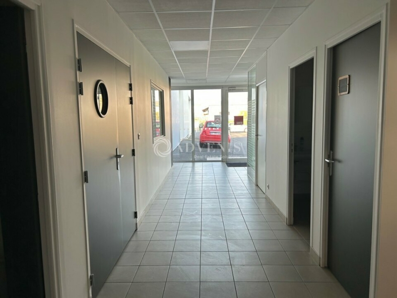 Location Activités Entrepôts TOURS (37100) - Photo 15
