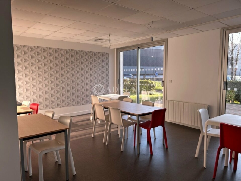 Location Activités Entrepôts TOURS (37100) - Photo 3