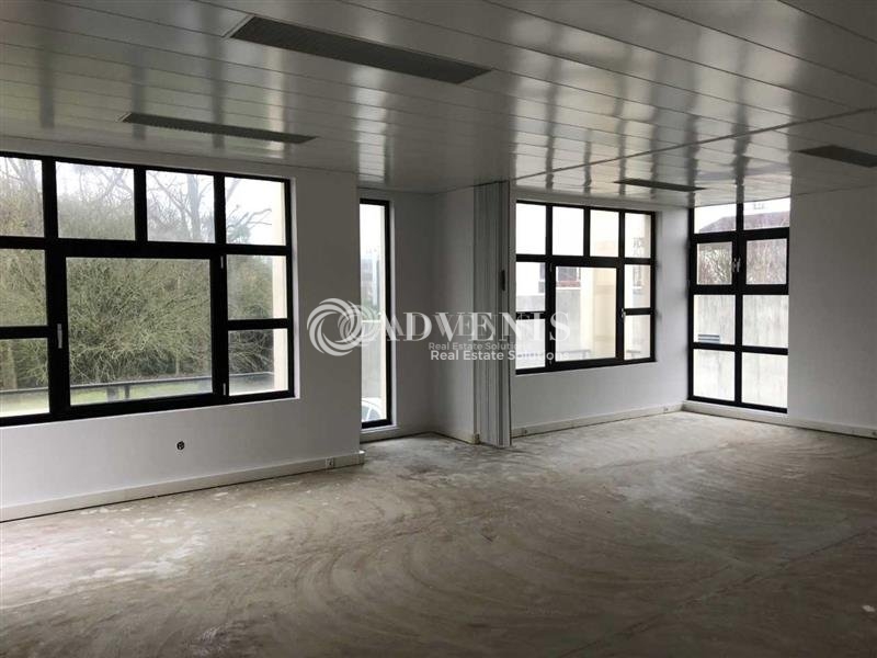 Location Bureaux SAINT AVERTIN (37550) - Photo 2