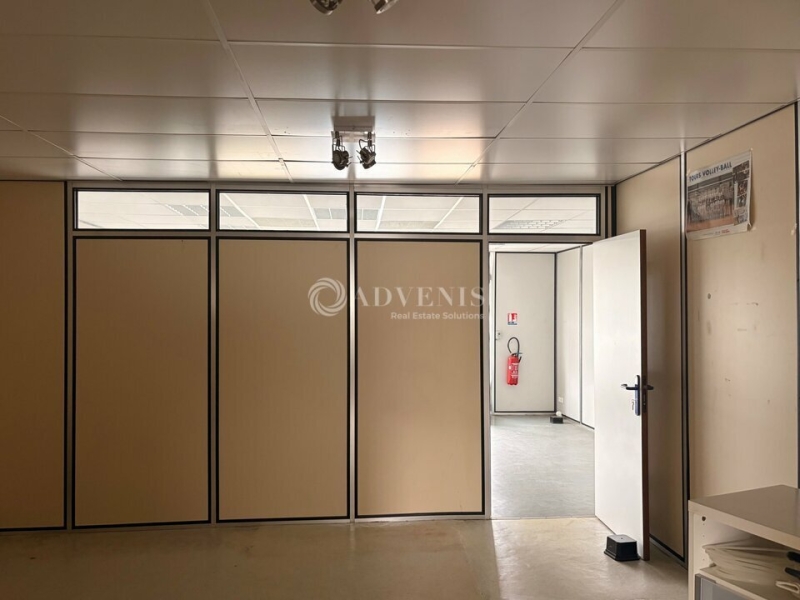 Vente Investisseur Activités Entrepôts MONTLOUIS SUR LOIRE (37270) - Photo 4