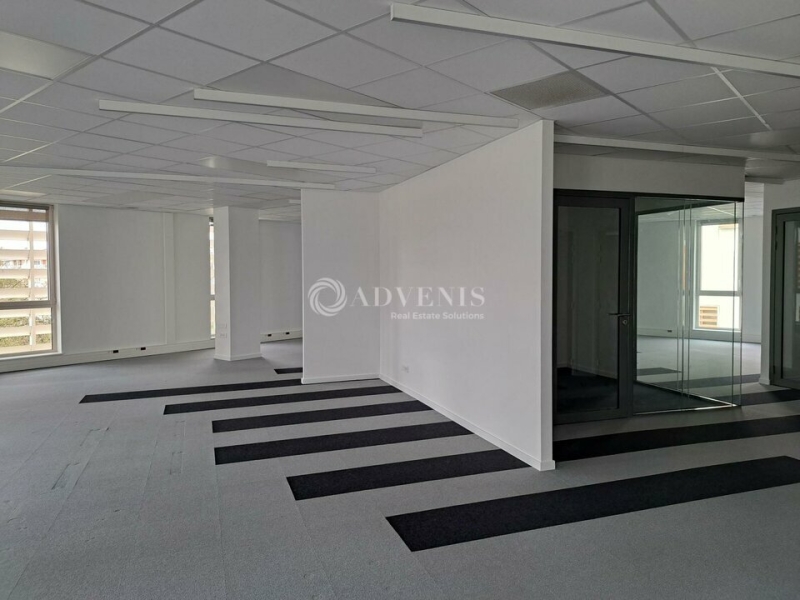 Location Bureaux TOURS (37100) - Photo 4