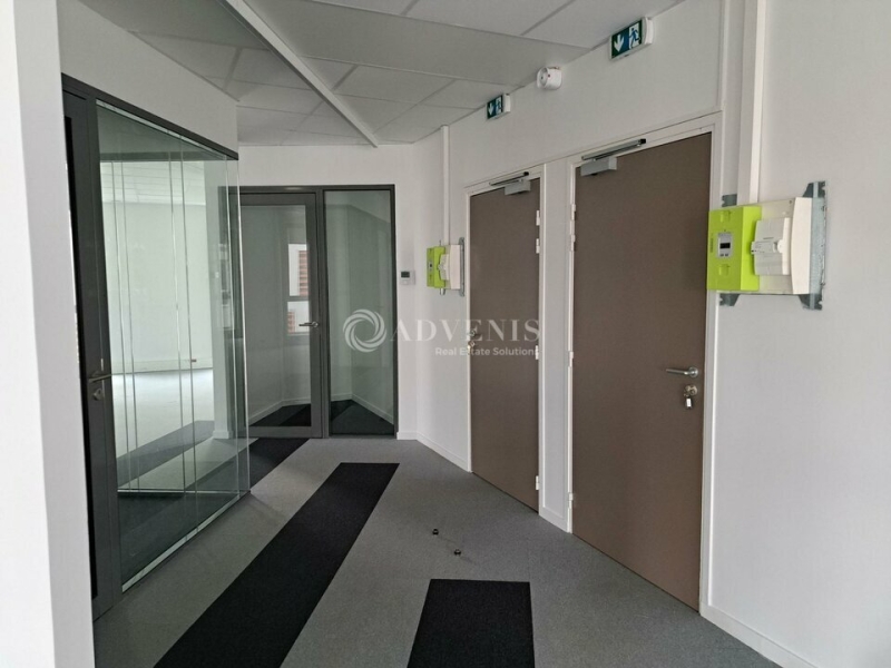 Location Bureaux TOURS (37100) - Photo 5